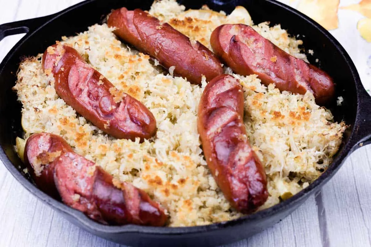 Classic Knackwurst & Sauerkraut