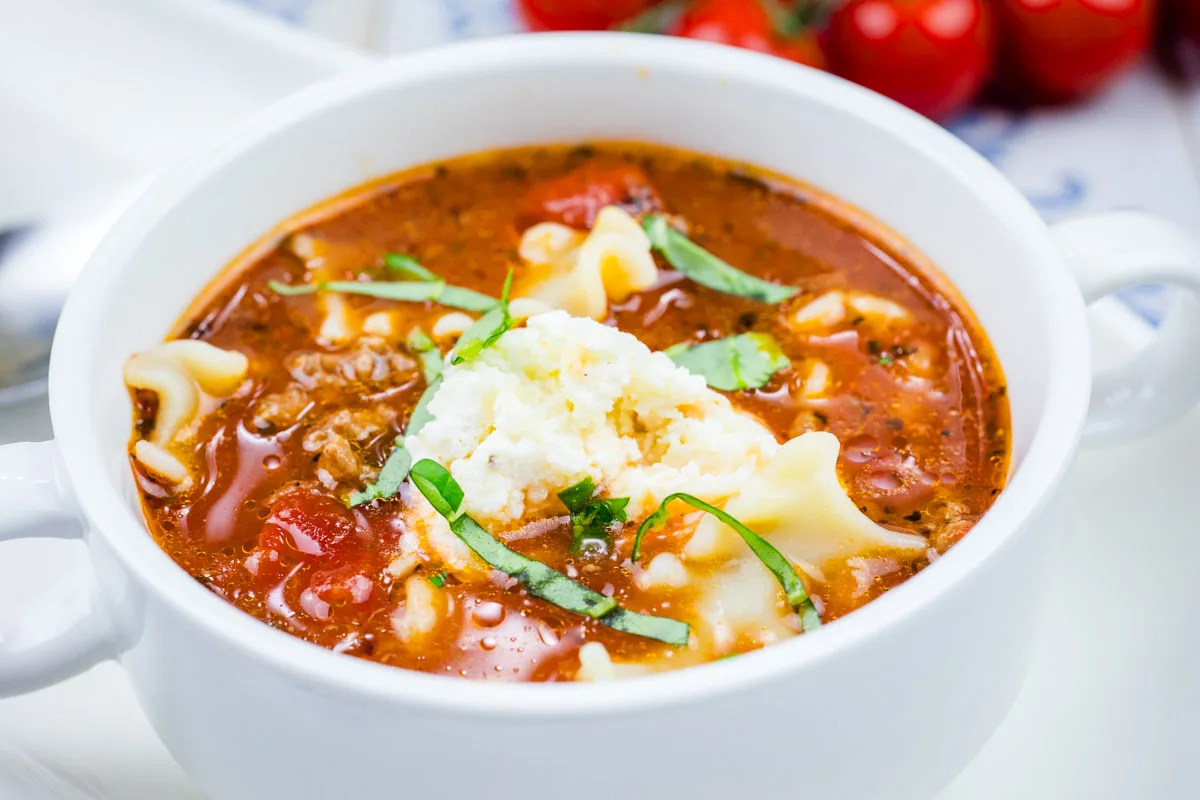 Beefy Lasagna Soup