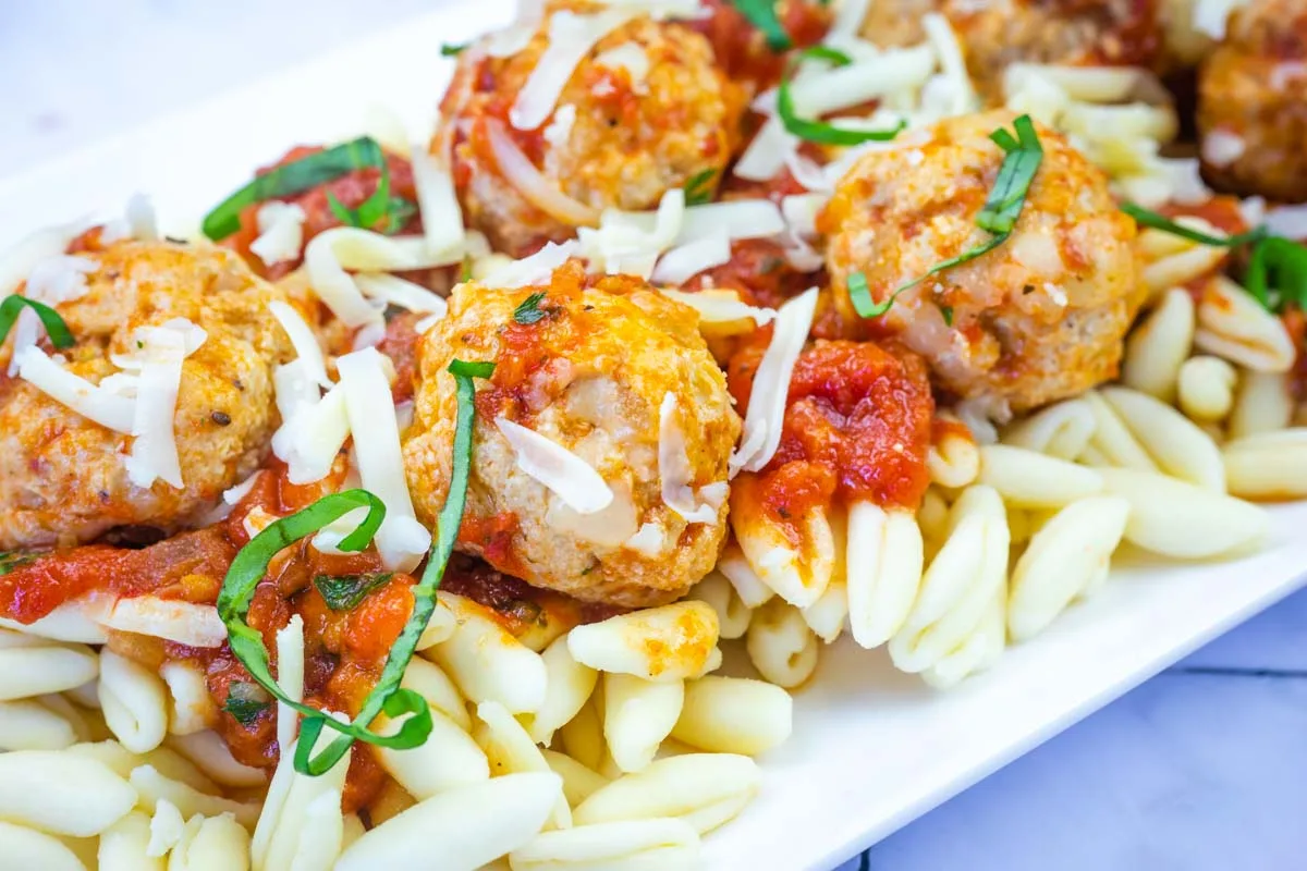 Skillet Chicken Parm Meatballs