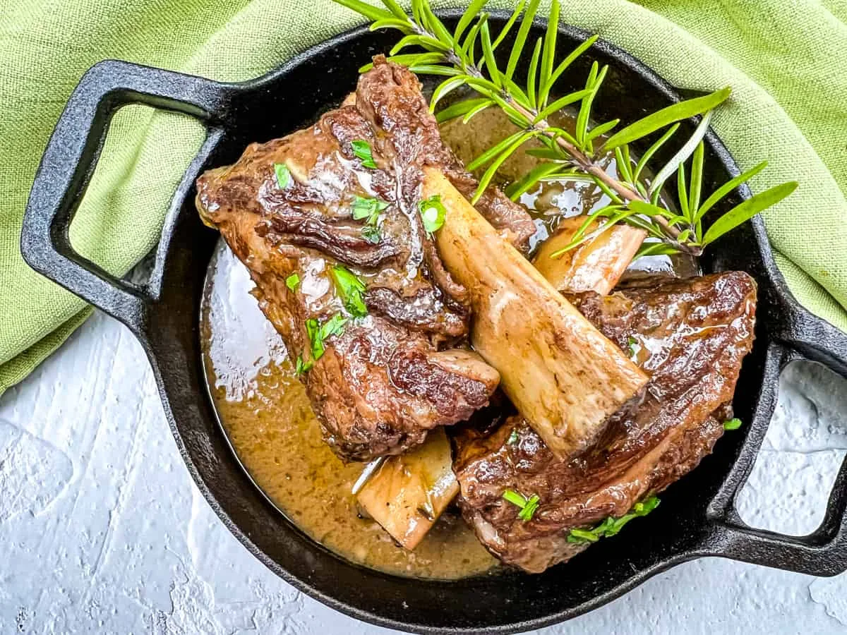 Garlic Braised Beef Short Ribs