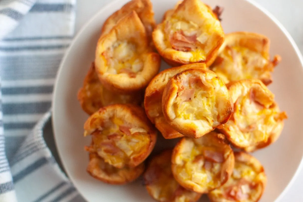 Easy Ham & Cheese Puffs