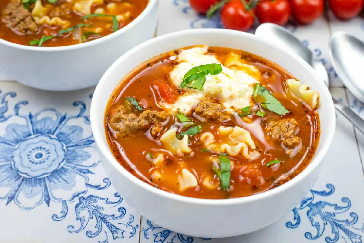 Easy Cheesy Lasagna Soup