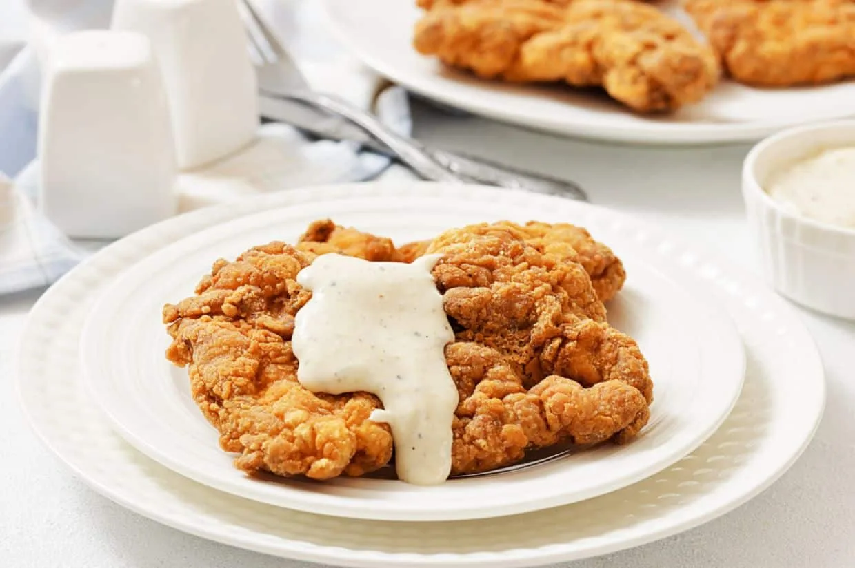 Fried Chicken Thighs with Milk Gravy