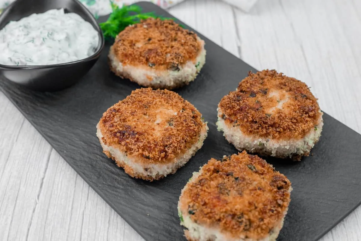 Easy Salmon Cakes