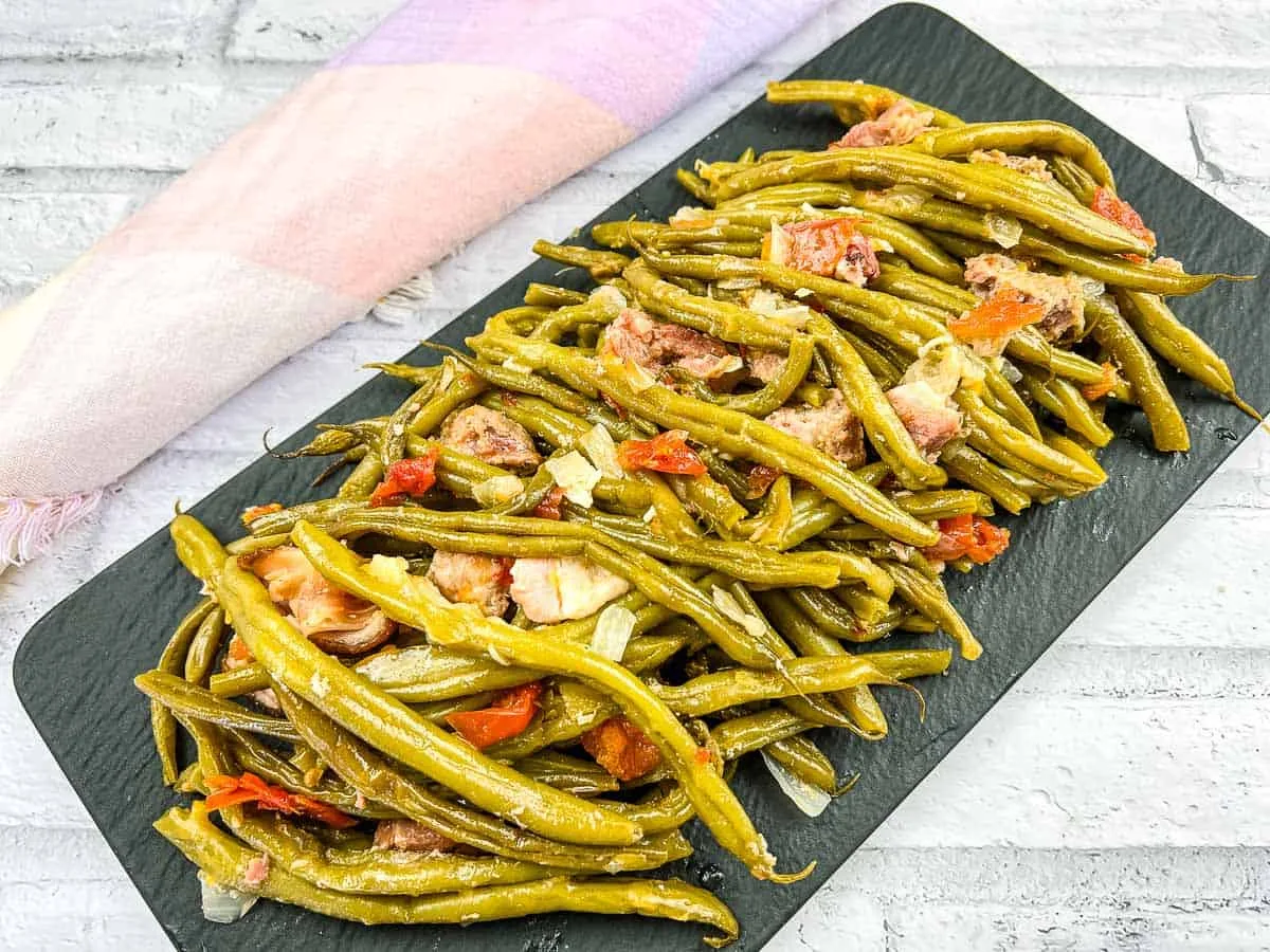 Slow Cooker Southern Green Beans