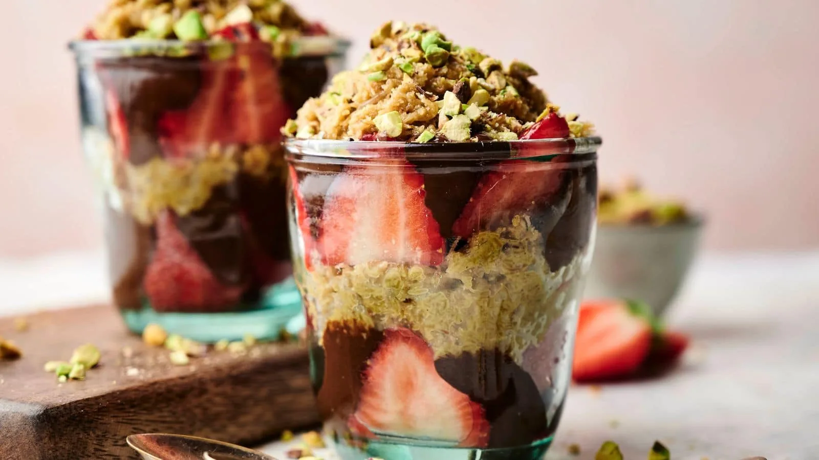 Dubai Chocolate Strawberry Cup