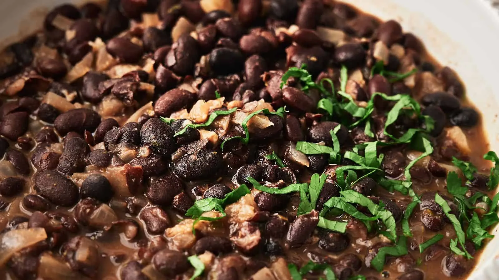 Vegan Copycat Chipotle Black Beans