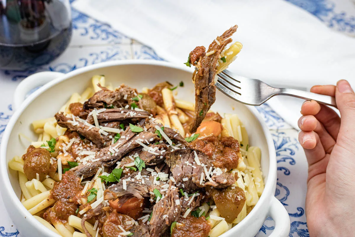 Slow Cooker Italian Pot Roast Pasta